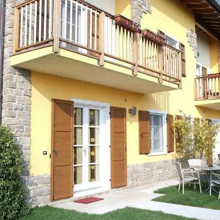 Tasel With Heated Pool Apartamento