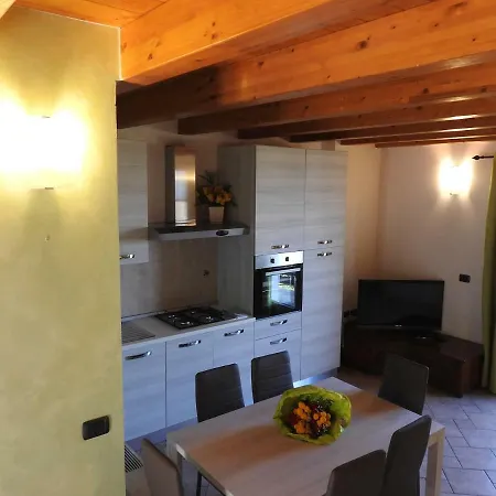 Tasel With Heated Pool Apartamento Malcesine