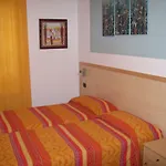 Tasel With Heated Pool *