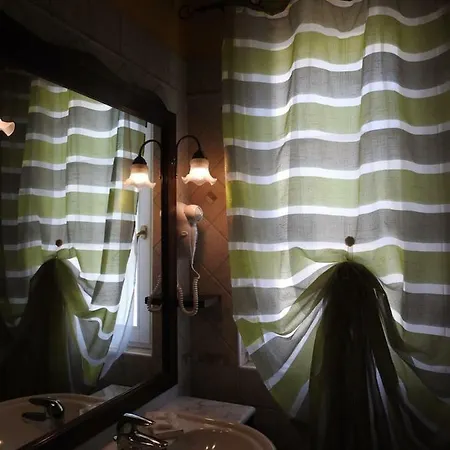 Tasel With Heated Pool * Malcesine