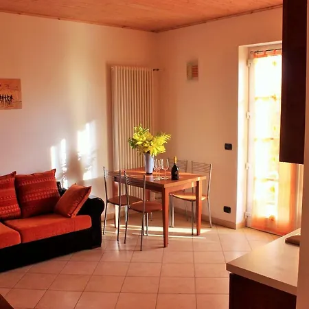 Tasel With Heated Pool 말세진느